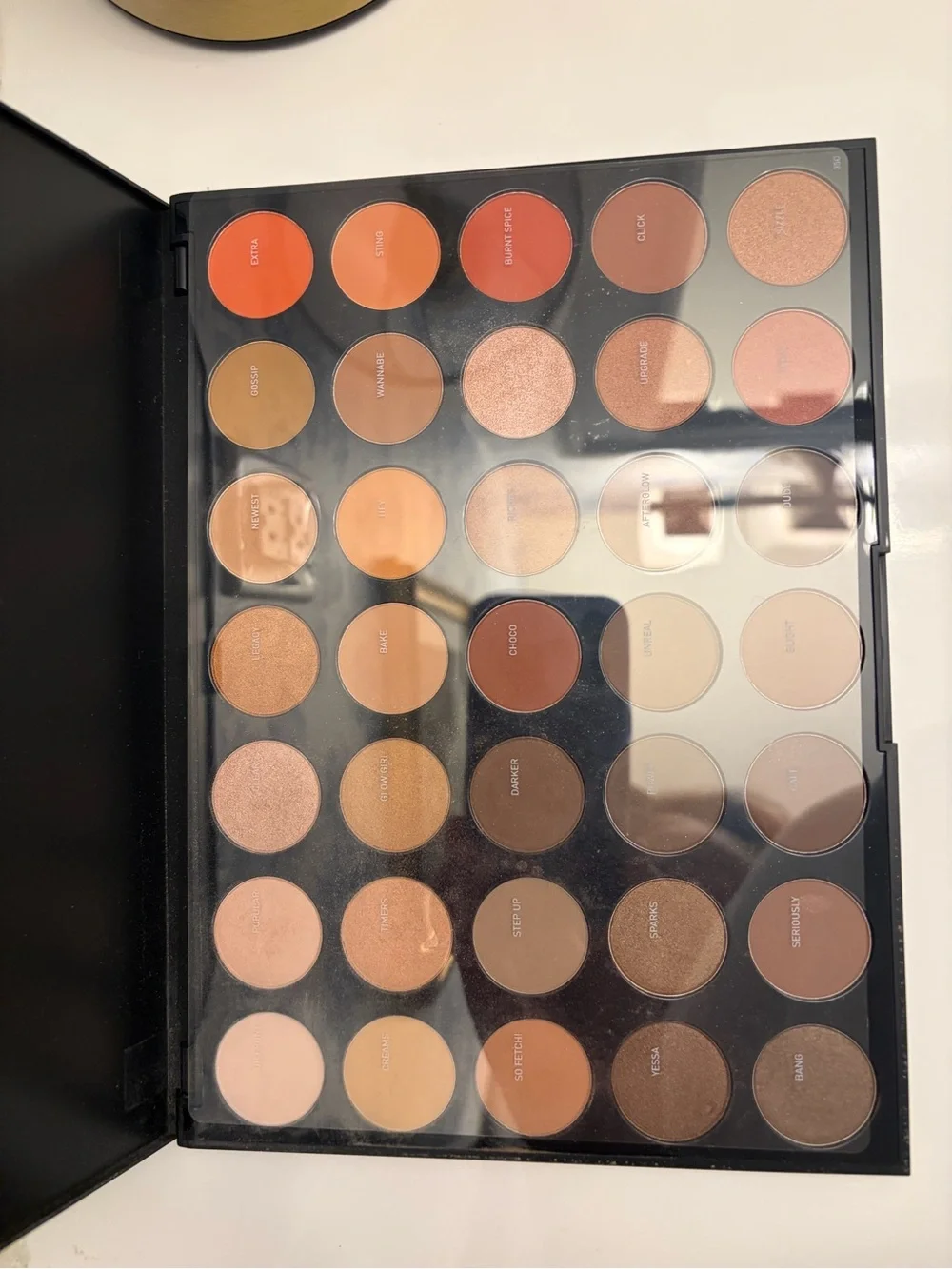 Morphe Artistry Palette 350 Nature Glow EUC Neutral shades mattes and shimmers